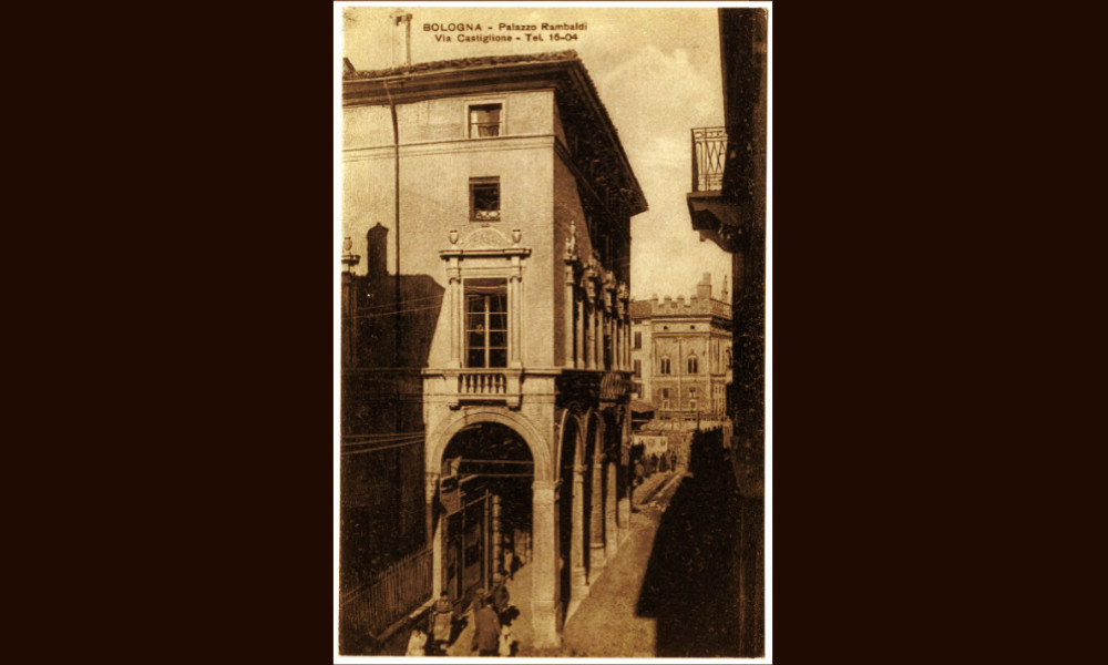 Palazzo Bolognetti in via Castiglione a Bologna, sede della Galleria Rambaldi