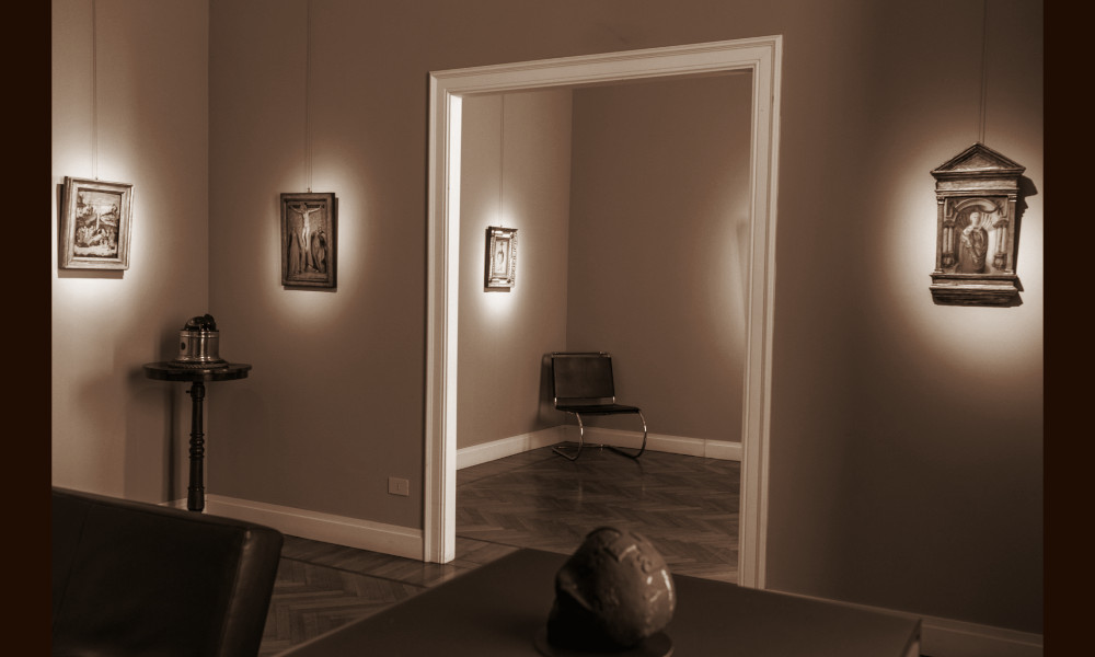 Uno degli ambienti della galleria di Matteo Salamon in via San Damiano 2 a Milano, 2025